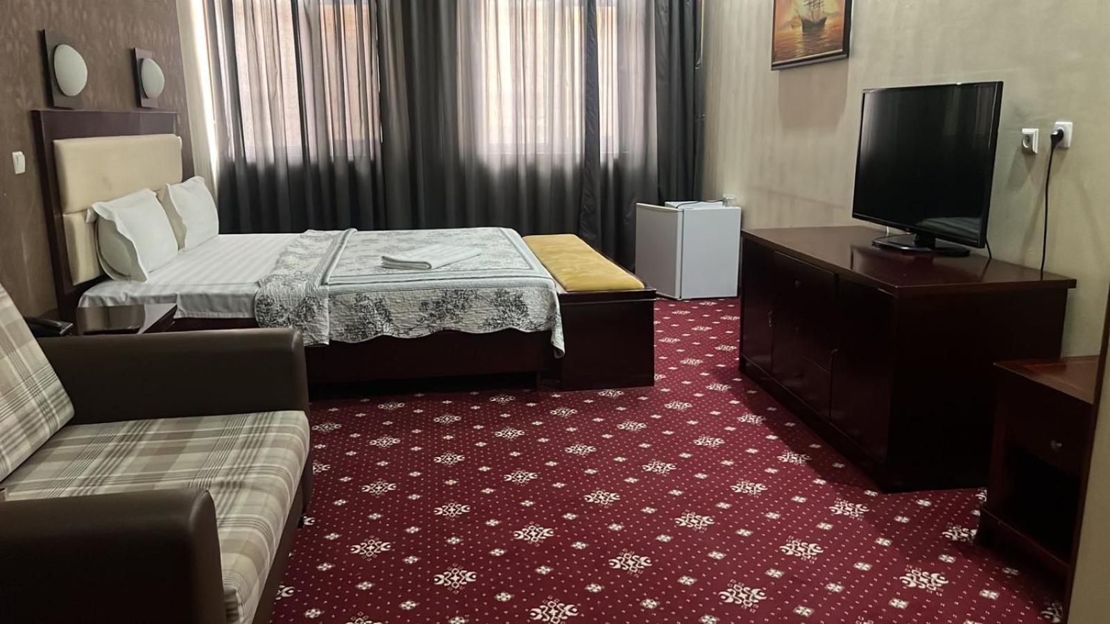 Sary Arka Hotel シムケント エクステリア 写真