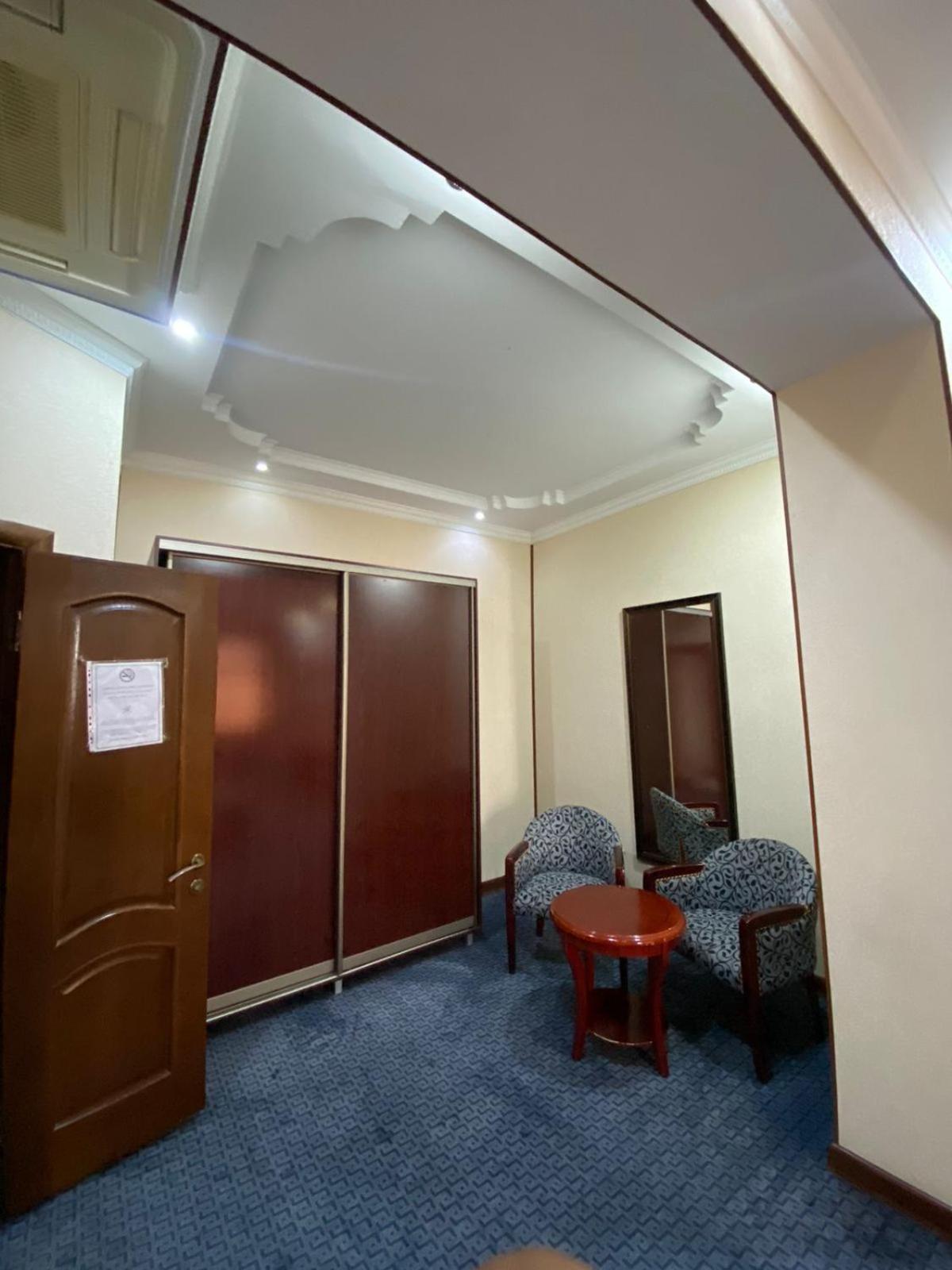 Sary Arka Hotel シムケント エクステリア 写真